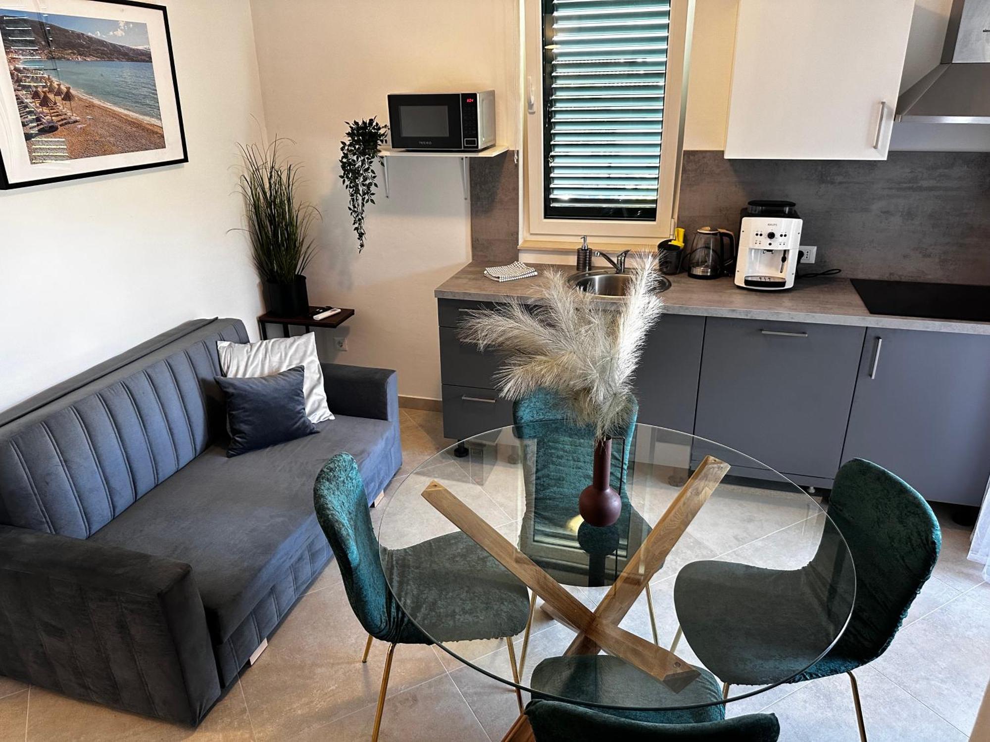 Divine Apartments Baška Екстериор снимка